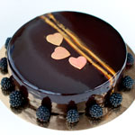 Торт без мастики в шоколадной глазури, с ежевикой. Код: ТБ-013